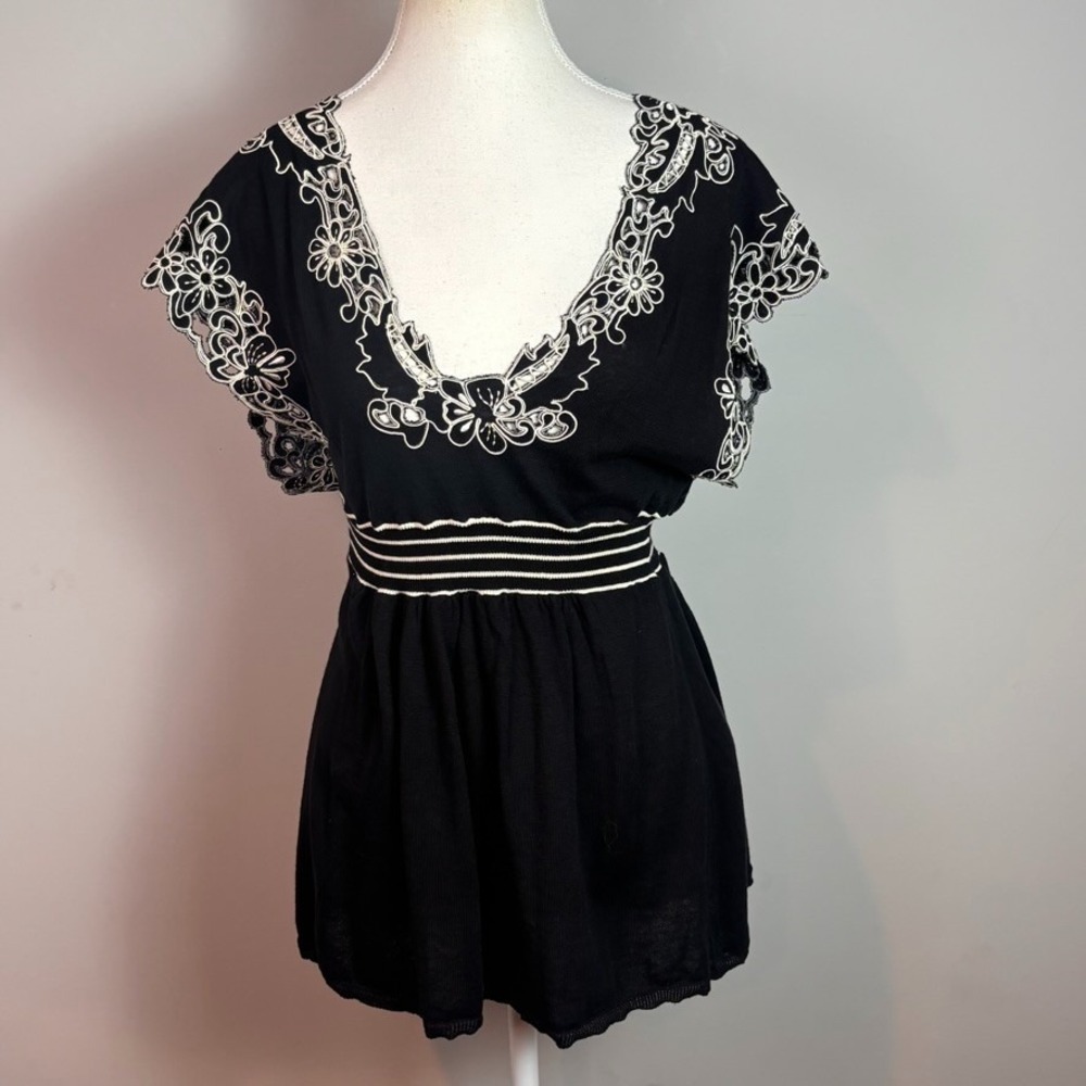 MOTH Womens Black 100% Cotton Floral Cut-Out Trim Babydoll Knit Top sz Large Y2K